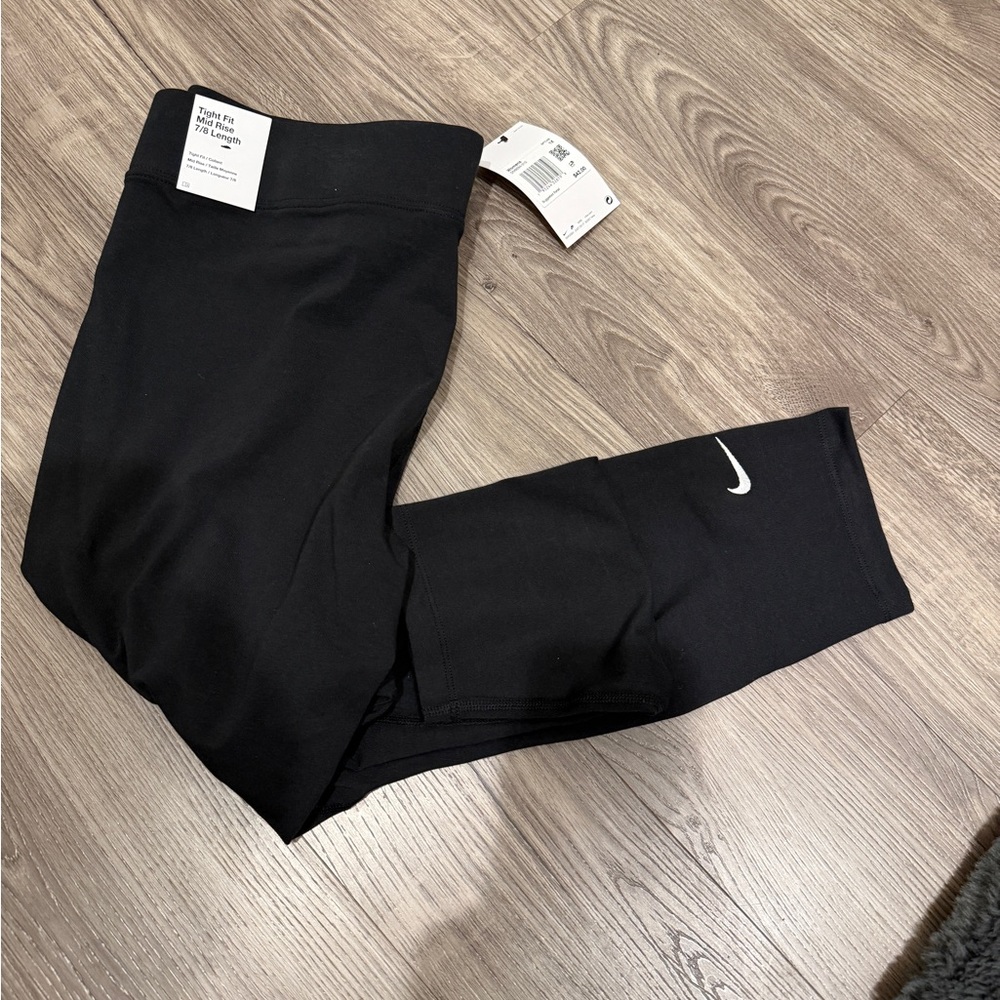 Nike Tight Fit Mid Rise 7/8 Leggings - 1X